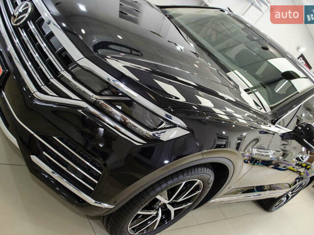 Черный Фольксваген Туарег, объемом двигателя 2.97 л и пробегом 95 тыс. км за 60000 $, фото 11 на Automoto.ua