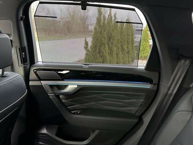 Черный Фольксваген Туарег, объемом двигателя 3 л и пробегом 94 тыс. км за 52000 $, фото 9 на Automoto.ua