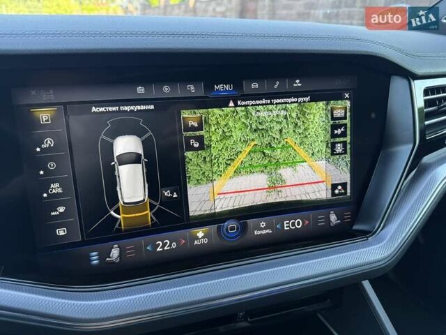 Черный Фольксваген Туарег, объемом двигателя 2.97 л и пробегом 79 тыс. км за 59400 $, фото 71 на Automoto.ua