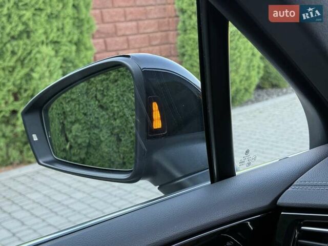 Черный Фольксваген Туарег, объемом двигателя 2.97 л и пробегом 79 тыс. км за 59400 $, фото 87 на Automoto.ua