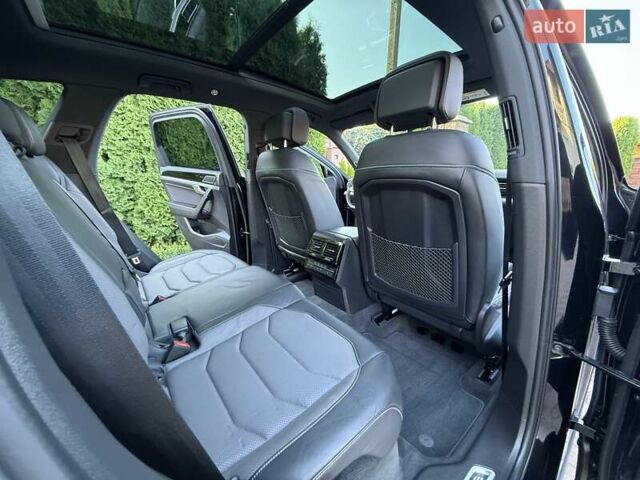 Черный Фольксваген Туарег, объемом двигателя 2.97 л и пробегом 79 тыс. км за 59400 $, фото 35 на Automoto.ua