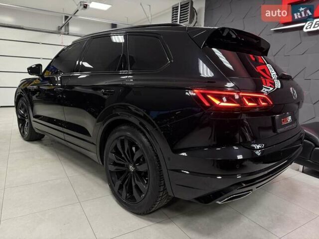 Чорний Фольксваген Туарег, об'ємом двигуна 3.96 л та пробігом 138 тис. км за 64500 $, фото 26 на Automoto.ua