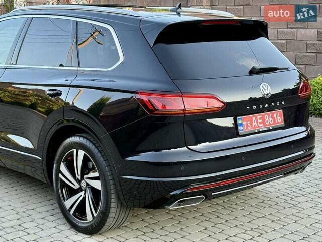 Черный Фольксваген Туарег, объемом двигателя 2.97 л и пробегом 79 тыс. км за 59400 $, фото 102 на Automoto.ua