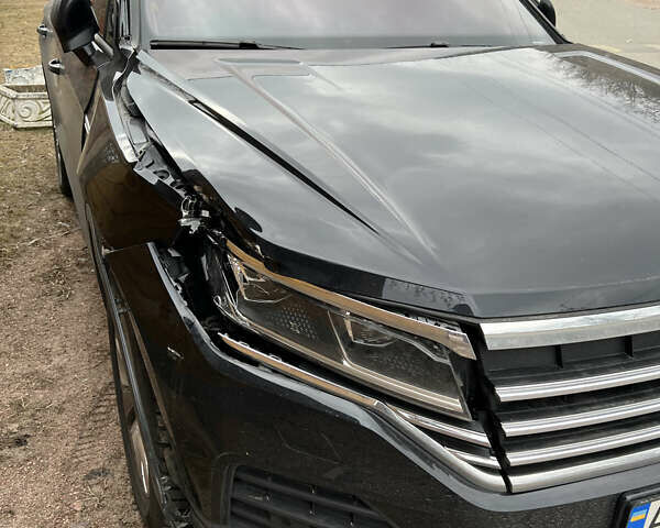 Черный Фольксваген Туарег, объемом двигателя 2.97 л и пробегом 49 тыс. км за 49800 $, фото 18 на Automoto.ua