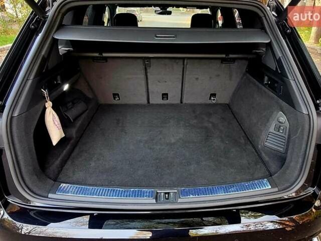 Чорний Фольксваген Туарег, об'ємом двигуна 3 л та пробігом 86 тис. км за 56900 $, фото 2 на Automoto.ua