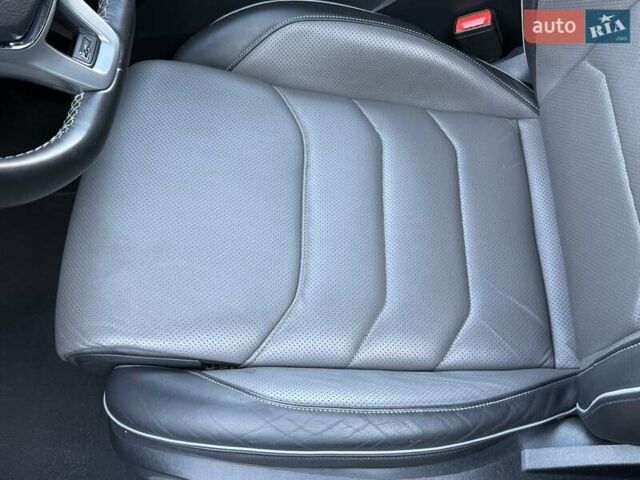 Черный Фольксваген Туарег, объемом двигателя 2.97 л и пробегом 79 тыс. км за 59400 $, фото 12 на Automoto.ua