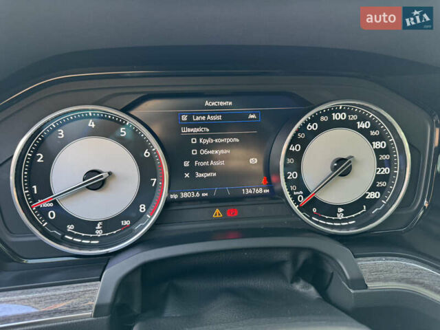 Черный Фольксваген Туарег, объемом двигателя 3 л и пробегом 137 тыс. км за 47200 $, фото 26 на Automoto.ua