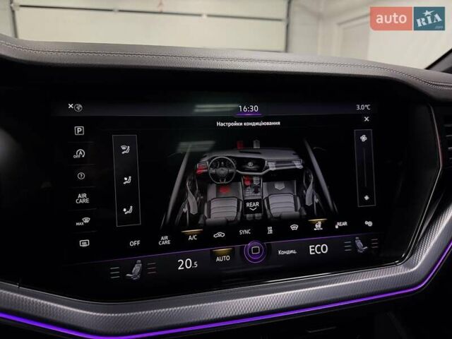 Чорний Фольксваген Туарег, об'ємом двигуна 3.96 л та пробігом 138 тис. км за 64500 $, фото 34 на Automoto.ua