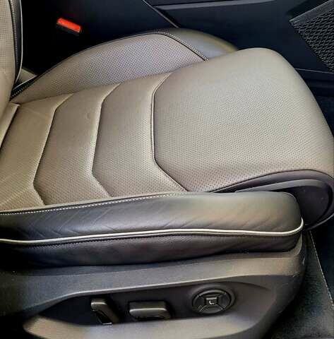 Чорний Фольксваген Туарег, об'ємом двигуна 3 л та пробігом 86 тис. км за 56900 $, фото 21 на Automoto.ua