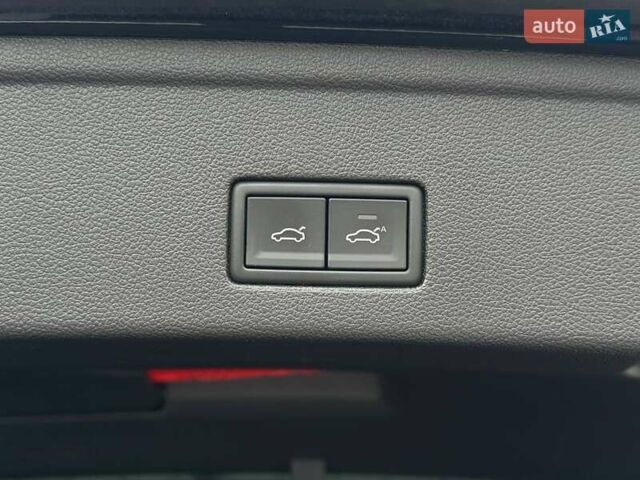 Черный Фольксваген Туарег, объемом двигателя 3 л и пробегом 116 тыс. км за 60900 $, фото 39 на Automoto.ua