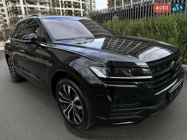 Черный Фольксваген Туарег, объемом двигателя 3 л и пробегом 101 тыс. км за 49200 $, фото 30 на Automoto.ua