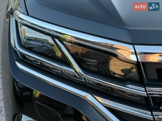 Черный Фольксваген Туарег, объемом двигателя 2.97 л и пробегом 79 тыс. км за 59400 $, фото 68 на Automoto.ua