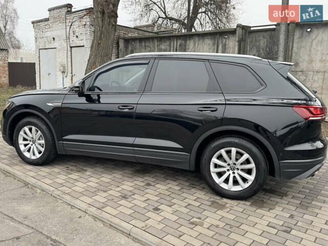 Чорний Фольксваген Туарег, об'ємом двигуна 2.97 л та пробігом 155 тис. км за 42900 $, фото 9 на Automoto.ua
