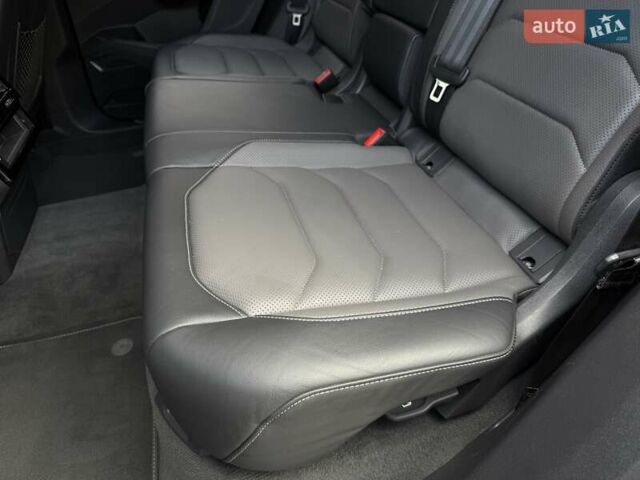 Черный Фольксваген Туарег, объемом двигателя 2.97 л и пробегом 138 тыс. км за 56800 $, фото 78 на Automoto.ua