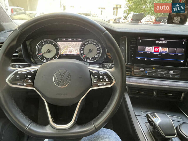 Черный Фольксваген Туарег, объемом двигателя 3 л и пробегом 80 тыс. км за 50000 $, фото 26 на Automoto.ua