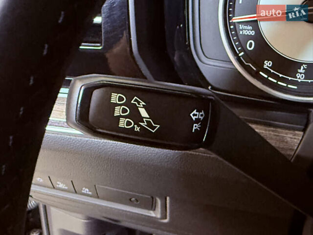 Черный Фольксваген Туарег, объемом двигателя 2.97 л и пробегом 100 тыс. км за 51999 $, фото 37 на Automoto.ua