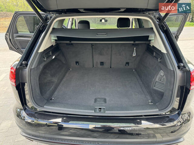 Черный Фольксваген Туарег, объемом двигателя 3 л и пробегом 137 тыс. км за 47200 $, фото 34 на Automoto.ua