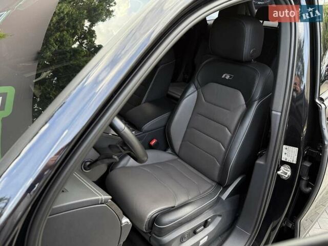 Черный Фольксваген Туарег, объемом двигателя 2.97 л и пробегом 138 тыс. км за 56800 $, фото 70 на Automoto.ua