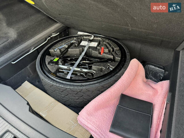 Черный Фольксваген Туарег, объемом двигателя 3 л и пробегом 137 тыс. км за 47200 $, фото 43 на Automoto.ua