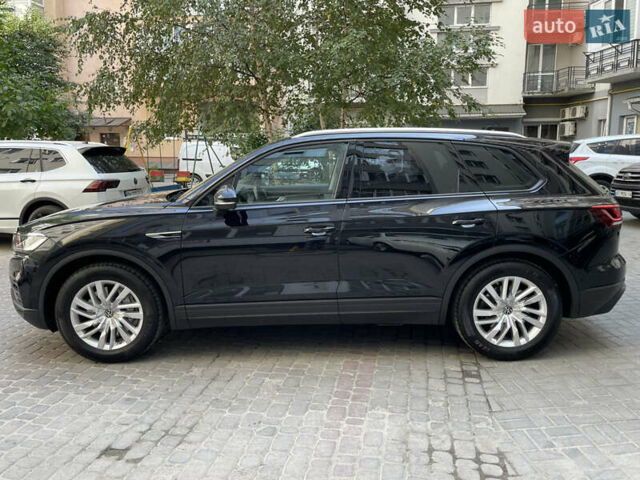Черный Фольксваген Туарег, объемом двигателя 3 л и пробегом 80 тыс. км за 50000 $, фото 7 на Automoto.ua