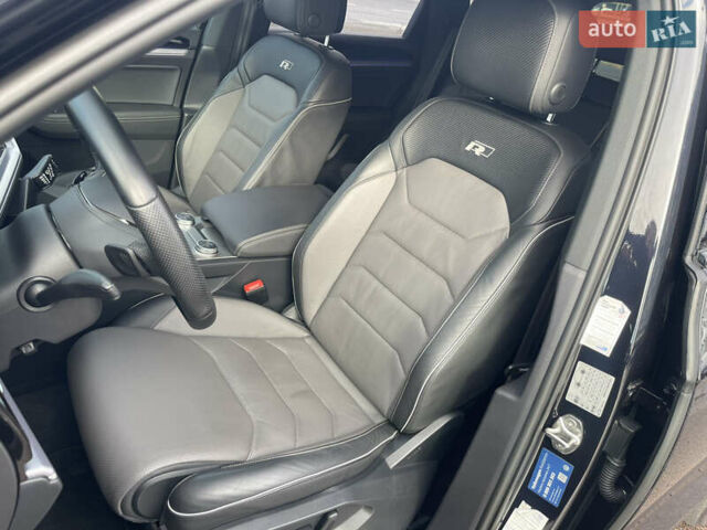 Фольксваген Туарег 2020 у Києві на Automoto.ua Чорний Фольксваген Туарег, об'ємом двигуна 3 л та пробігом 73 тис. км за 56900 $, фото 14 на Automoto.ua