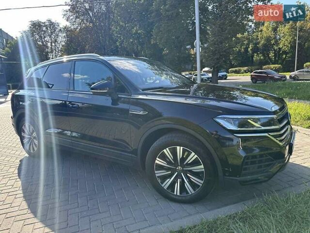 Черный Фольксваген Туарег, объемом двигателя 2.99 л и пробегом 200 тыс. км за 39990 $, фото 9 на Automoto.ua