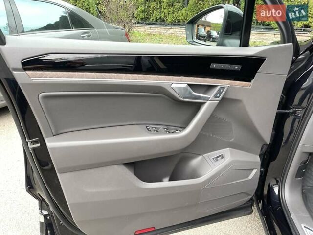 Чорний Фольксваген Туарег, об'ємом двигуна 3 л та пробігом 88 тис. км за 53500 $, фото 12 на Automoto.ua