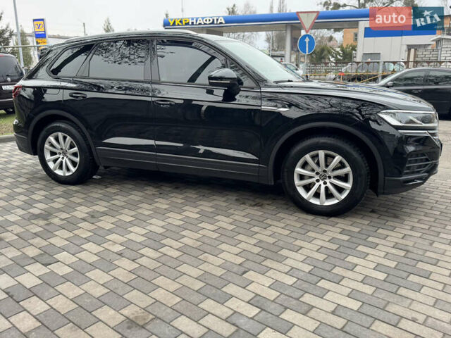 Чорний Фольксваген Туарег, об'ємом двигуна 2.97 л та пробігом 155 тис. км за 42900 $, фото 7 на Automoto.ua