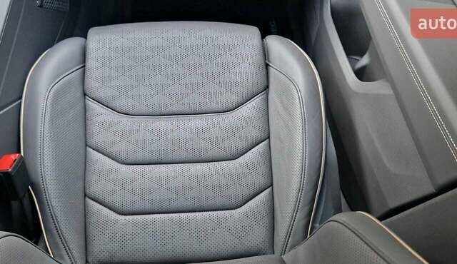 Черный Фольксваген Туарег, объемом двигателя 2.97 л и пробегом 66 тыс. км за 58800 $, фото 13 на Automoto.ua