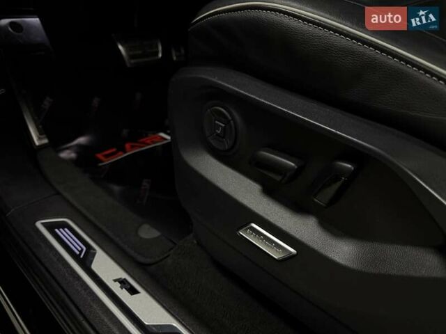 Чорний Фольксваген Туарег, об'ємом двигуна 3.96 л та пробігом 138 тис. км за 64500 $, фото 46 на Automoto.ua