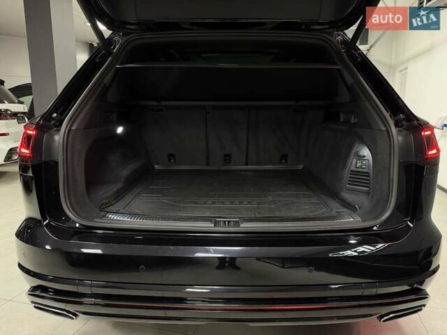 Чорний Фольксваген Туарег, об'ємом двигуна 3.96 л та пробігом 138 тис. км за 64500 $, фото 64 на Automoto.ua