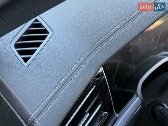 Черный Фольксваген Туарег, объемом двигателя 2.97 л и пробегом 79 тыс. км за 59400 $, фото 4 на Automoto.ua