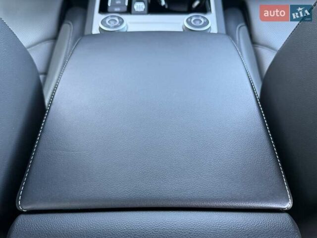 Черный Фольксваген Туарег, объемом двигателя 2.97 л и пробегом 79 тыс. км за 59400 $, фото 56 на Automoto.ua