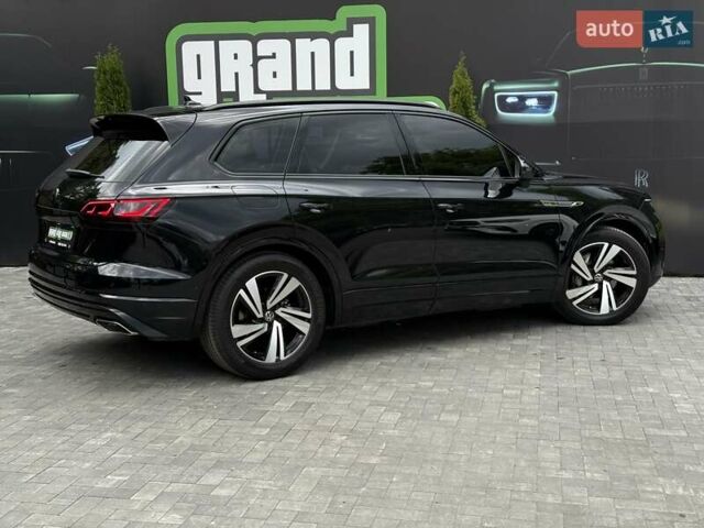 Черный Фольксваген Туарег, объемом двигателя 2.97 л и пробегом 138 тыс. км за 56800 $, фото 42 на Automoto.ua