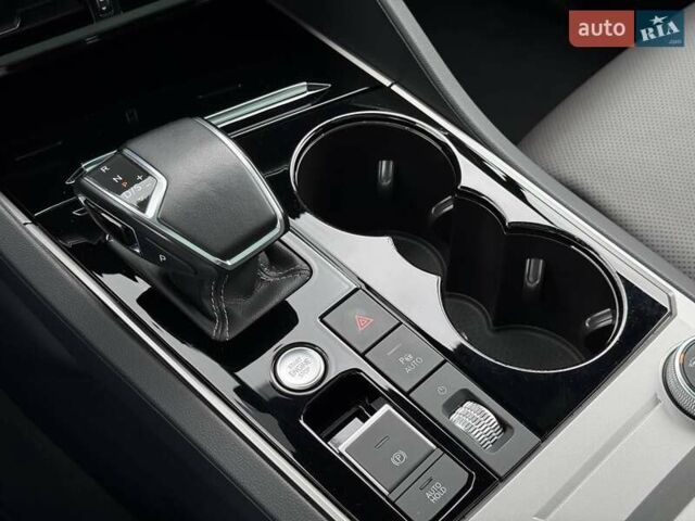 Черный Фольксваген Туарег, объемом двигателя 3 л и пробегом 116 тыс. км за 60900 $, фото 22 на Automoto.ua