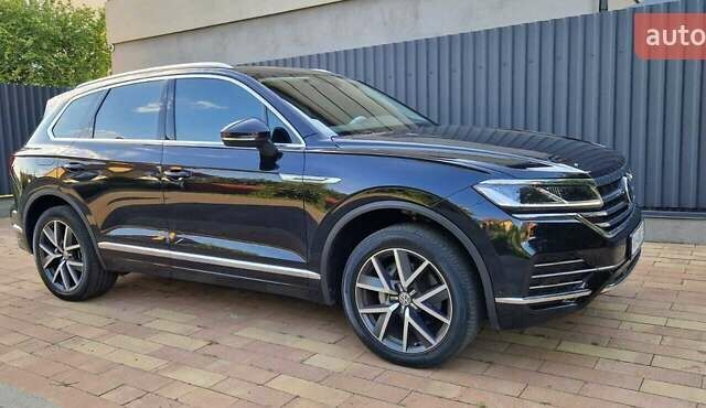 Черный Фольксваген Туарег, объемом двигателя 2.97 л и пробегом 66 тыс. км за 58800 $, фото 6 на Automoto.ua