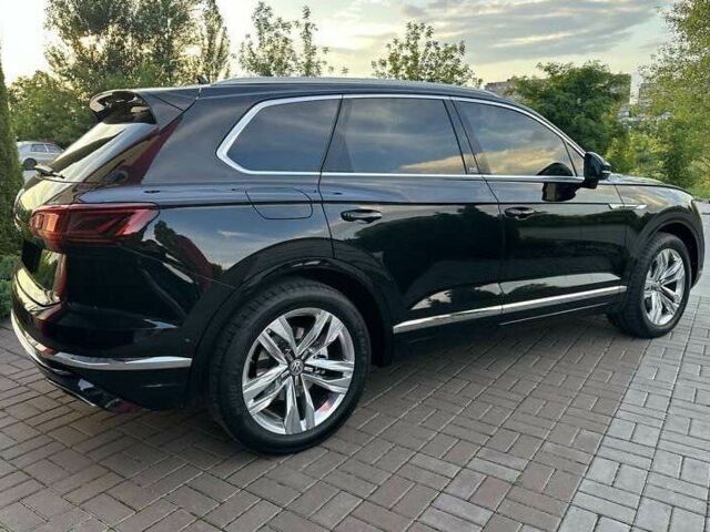 Черный Фольксваген Туарег, объемом двигателя 3 л и пробегом 94 тыс. км за 52000 $, фото 19 на Automoto.ua