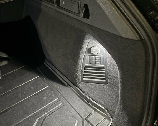 Чорний Фольксваген Туарег, об'ємом двигуна 2.99 л та пробігом 170 тис. км за 51500 $, фото 10 на Automoto.ua