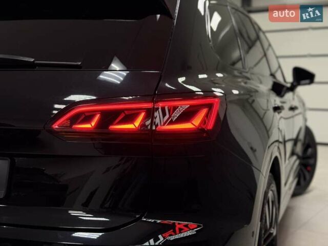 Чорний Фольксваген Туарег, об'ємом двигуна 3.96 л та пробігом 138 тис. км за 64500 $, фото 13 на Automoto.ua