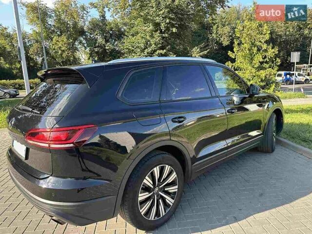 Черный Фольксваген Туарег, объемом двигателя 2.99 л и пробегом 200 тыс. км за 39990 $, фото 8 на Automoto.ua