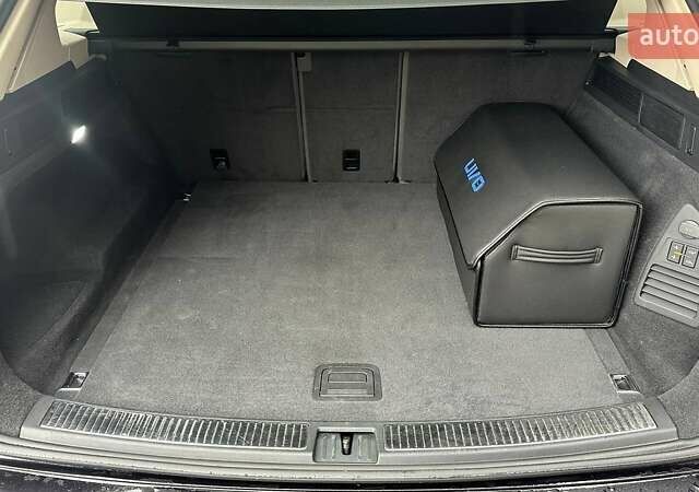 Чорний Фольксваген Туарег, об'ємом двигуна 3 л та пробігом 145 тис. км за 49990 $, фото 21 на Automoto.ua