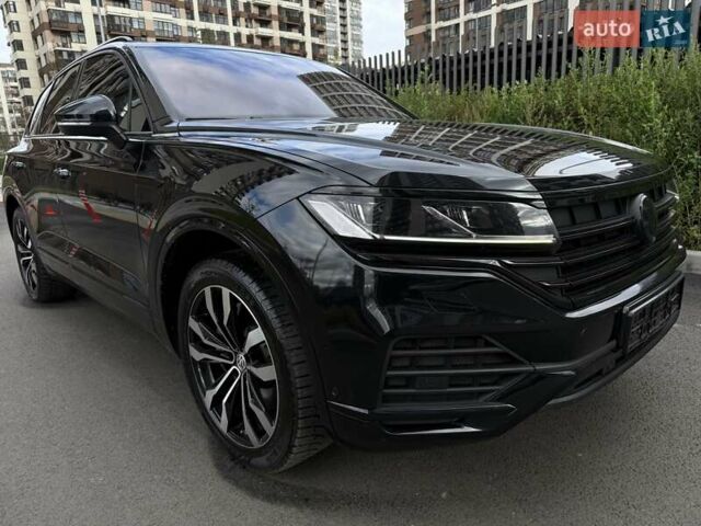 Черный Фольксваген Туарег, объемом двигателя 3 л и пробегом 101 тыс. км за 49200 $, фото 28 на Automoto.ua