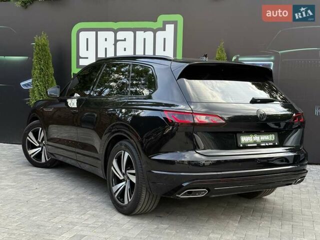 Черный Фольксваген Туарег, объемом двигателя 2.97 л и пробегом 138 тыс. км за 56800 $, фото 28 на Automoto.ua
