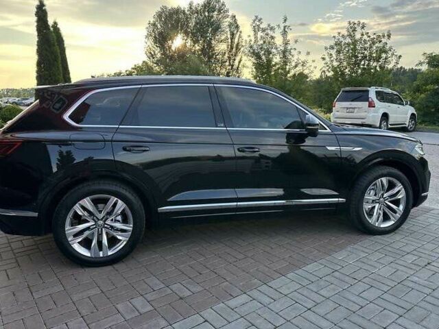 Черный Фольксваген Туарег, объемом двигателя 3 л и пробегом 94 тыс. км за 52000 $, фото 18 на Automoto.ua