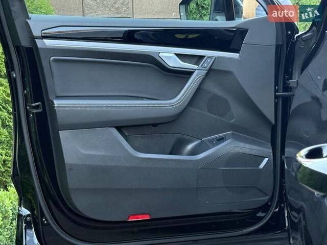 Черный Фольксваген Туарег, объемом двигателя 2.97 л и пробегом 79 тыс. км за 59400 $, фото 1 на Automoto.ua