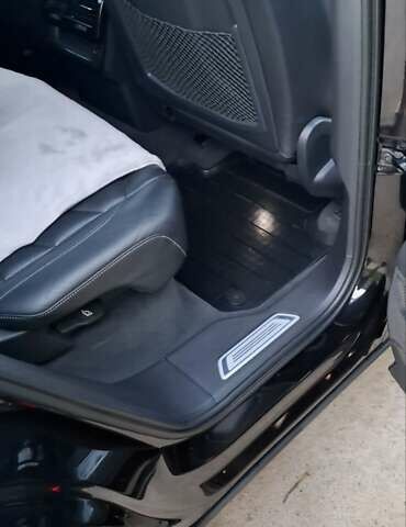 Фольксваген Туарег 2020 у Ахтырке на Automoto.ua Чорний Фольксваген Туарег, об'ємом двигуна 2.97 л та пробігом 150 тис. км за 52700 $, фото 50 на Automoto.ua