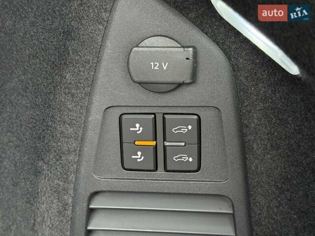 Черный Фольксваген Туарег, объемом двигателя 3 л и пробегом 116 тыс. км за 60900 $, фото 38 на Automoto.ua