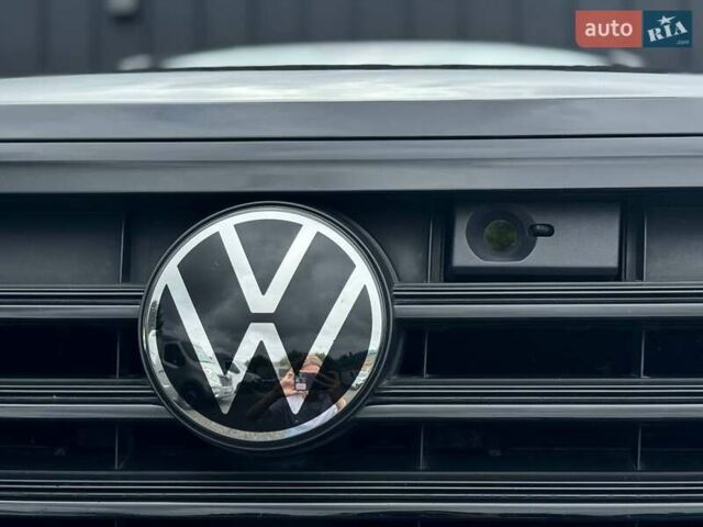 Черный Фольксваген Туарег, объемом двигателя 3 л и пробегом 116 тыс. км за 60900 $, фото 2 на Automoto.ua