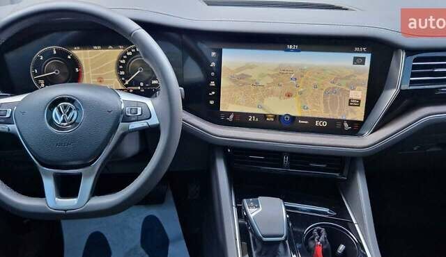 Черный Фольксваген Туарег, объемом двигателя 2.97 л и пробегом 66 тыс. км за 58800 $, фото 24 на Automoto.ua