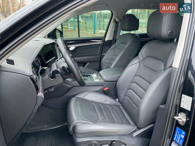 Черный Фольксваген Туарег, объемом двигателя 2.99 л и пробегом 180 тыс. км за 31700 $, фото 16 на Automoto.ua